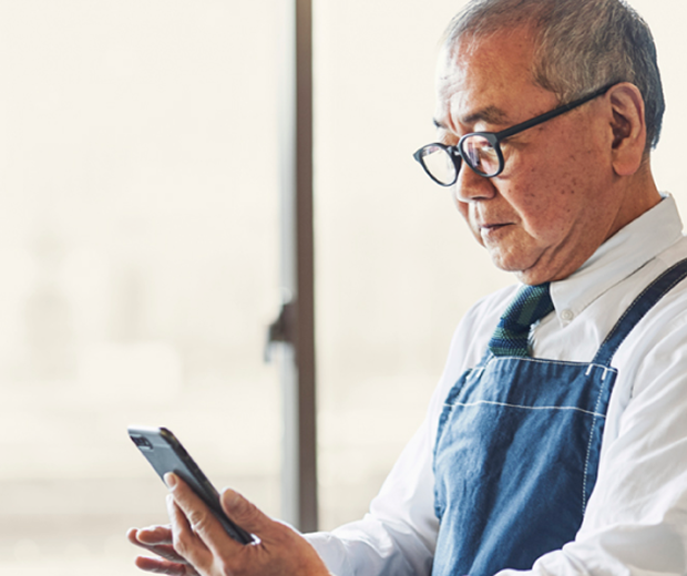 Man using hearing aid